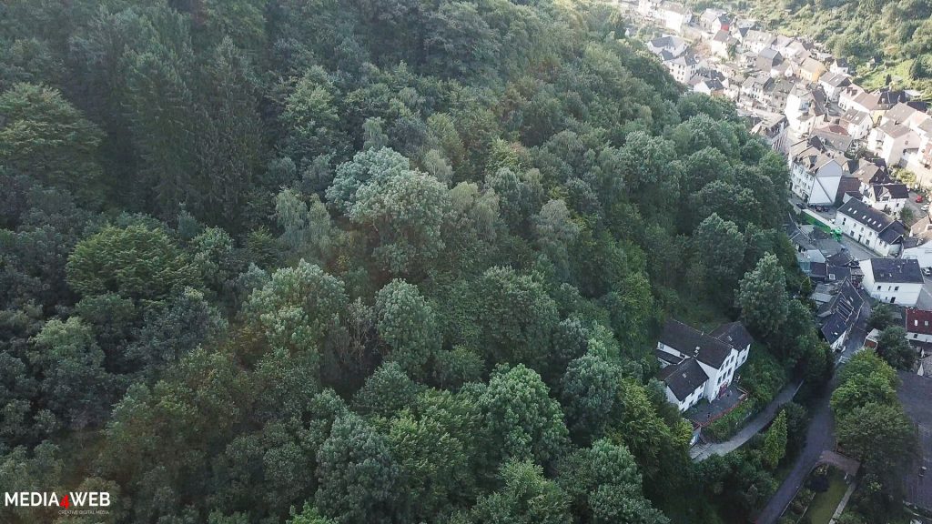 Luftbild-vom-Selbstversorgerhaus-Pfadfinderheim-Altena-im-Sauerland