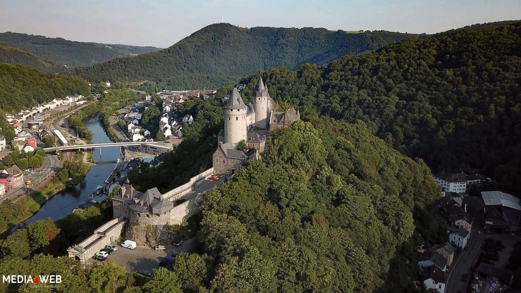 Luftbild-der-Burg-Altena-vom-Pfadfinderheim-aus